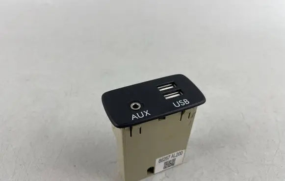 Subaru Forester SJ USB socket connector 86257AL200