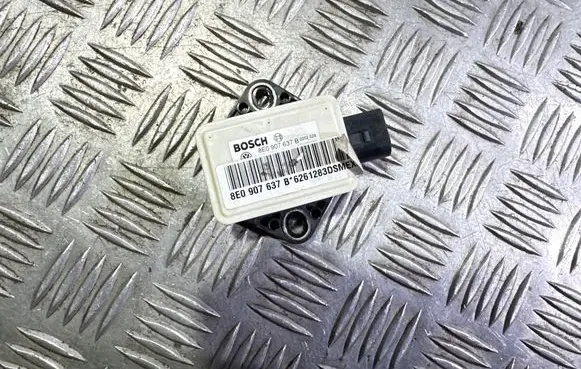 Audi A4 S4 B7 8E 8H ESP acceleration yaw rate sensor 8E0907637B