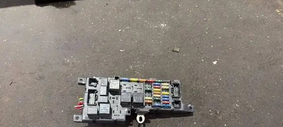 Volvo V70 Fuse box set 9452993 518322110