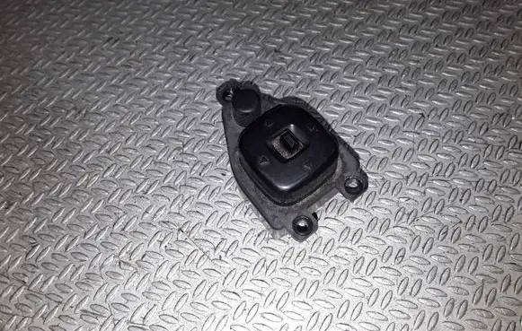 Mazda 2 Wing mirror switch
