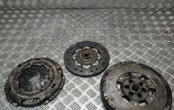 Audi TT Mk1 Clutch set kit 06A141031Q