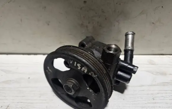 Nissan Sunny Power steering pump 909