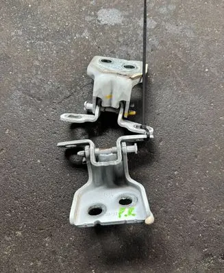 Renault Express Front door upper hinge 