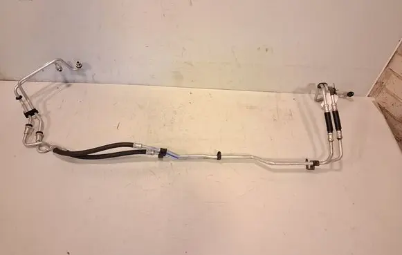 Ram 1500 Gearbox oil cooler pipe/hose 