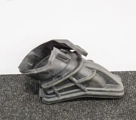 Ford Focus Air intake hose/pipe AV619A675AD