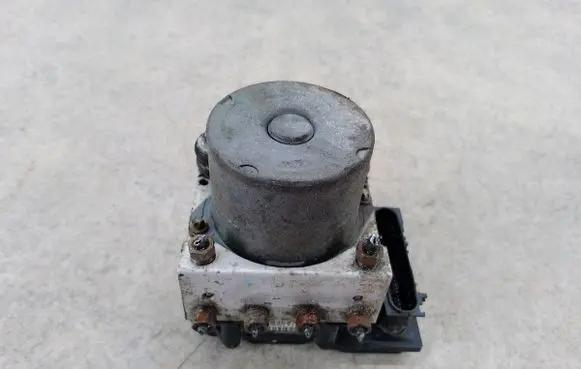 Subaru Outback ABS Pump 