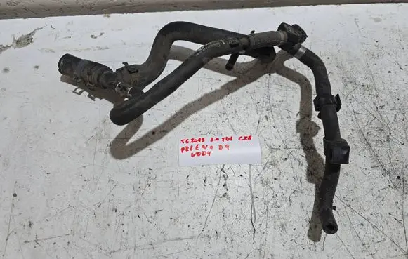 Engine coolant pipe/hose