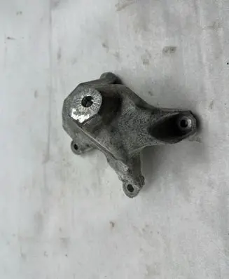 Audi A5 Engine mounting bracket 8W0199307L 8W0199307