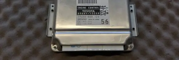 Toyota Corolla E120 E130 Engine control unit/module 8966113250 1752008301