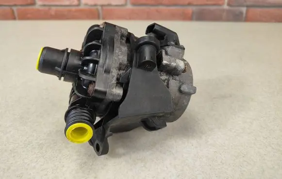 BMW X5 E70 Electric auxiliary coolant/water pump 7566335