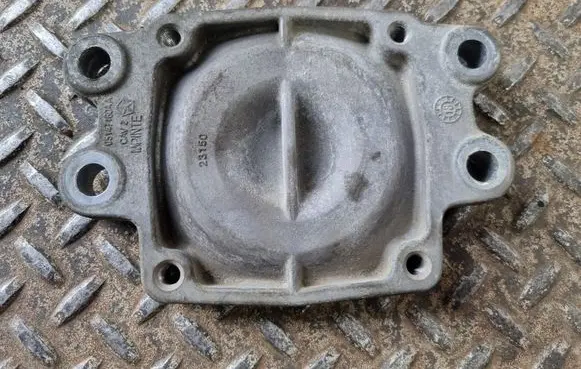 Dodge Challenger Gearbox mounting bracket 05147180AA