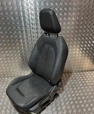 Opel Mokka B Front driver seat DG23283