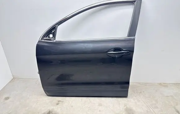 Nissan Qashqai Front door 