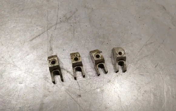 Fiat Doblo Fuel Injector clamp holder 