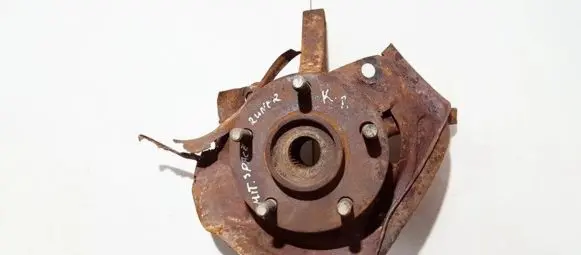 Mitsubishi Space Runner Front wheel hub