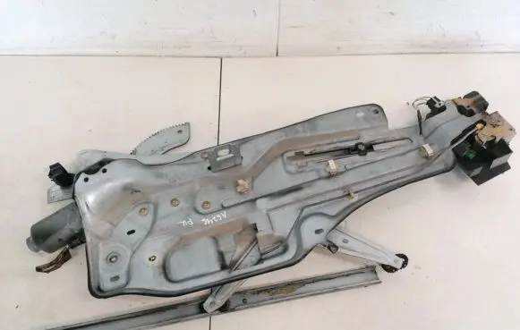 Renault Laguna I Sliding door window regulator with motor