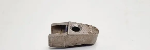 Mercedes-Benz C W203 Fuel Injector clamp holder