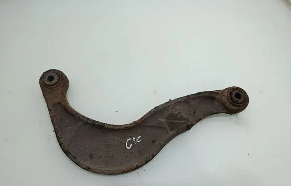 Rear control arm