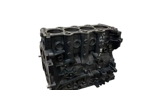 KIA Sportage Engine block 210813