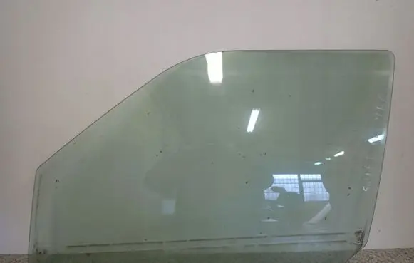 Suzuki Swift I Sliding door window/glass