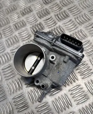 Toyota Auris E180 Throttle valve 2203037060