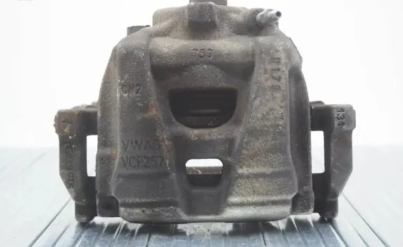 Audi Q3 8U Front brake caliper VCF257