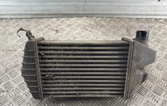 Opel Zafira B Intercooler radiator