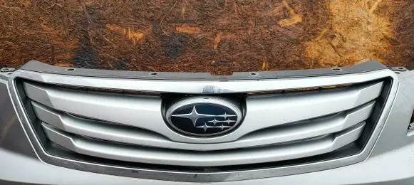 Subaru Outback Front grill 91121AJ020