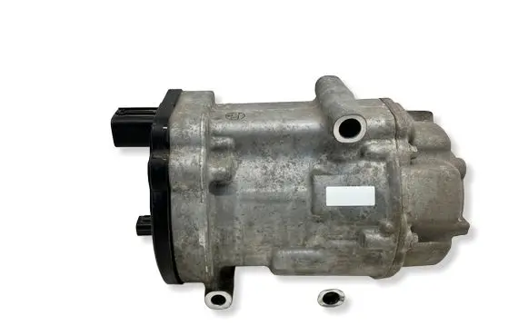 Toyota RAV 4 (XA50) Air conditioning (A/C) compressor (pump) 0424003590 ESB27C