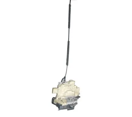 Seat Toledo III (5P) Rear door lock 5p0839011