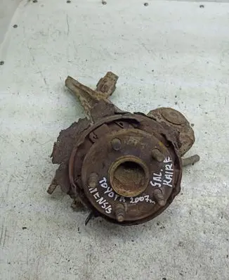Toyota Avensis T250 Rear wheel hub