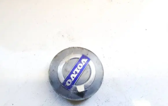 Volvo XC70 Original wheel cap 30666913 30748052