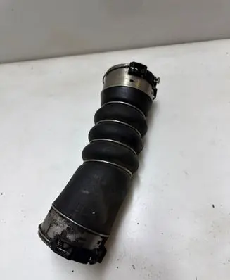 BMW 5 F10 F11 Intercooler hose/pipe 7800144