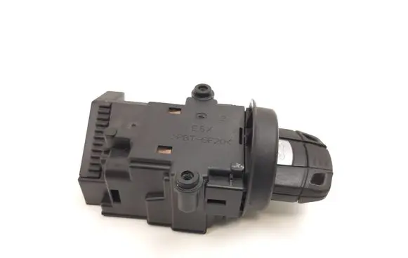 BMW 5 E60 E61 Ignition lock 6954722 108625