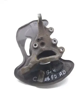 Mercedes-Benz C W204 Front wheel hub