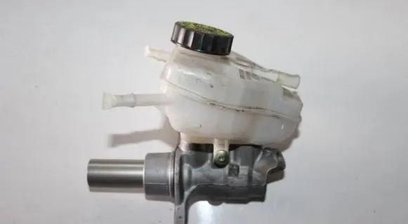 Mercedes-Benz GLC X253 C253 Master brake cylinder 2054300002