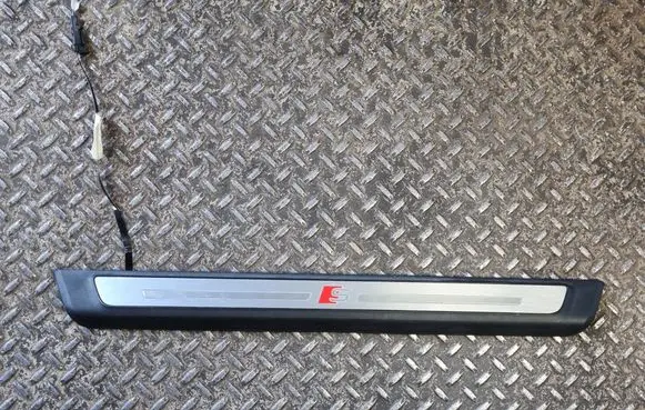 Audi Q3 F3 Front sill trim cover 83A947418