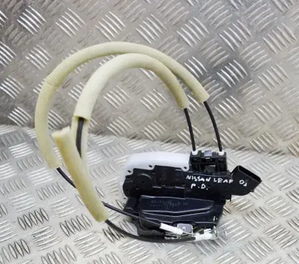 Nissan Leaf I (ZE0) Front door lock