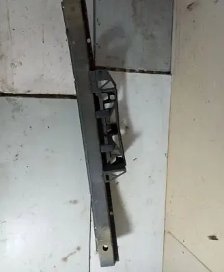 Opel Zafira B Front bumper cross member 24460537