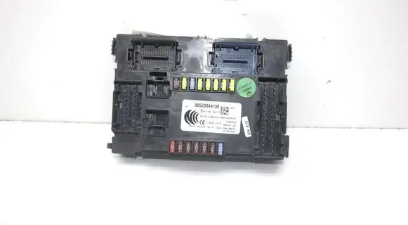 Jeep Renegade Central body control module 00520044130