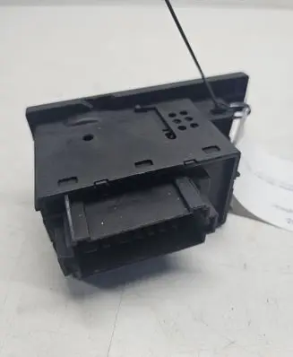 Volkswagen Golf III Light switch 1H6941531A