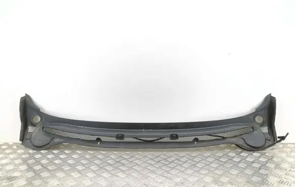 Opel Astra J Wiper trim 1154682 13267107 13267106