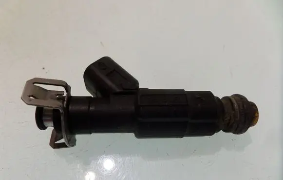 Volvo V50 Fuel injector 0280156154