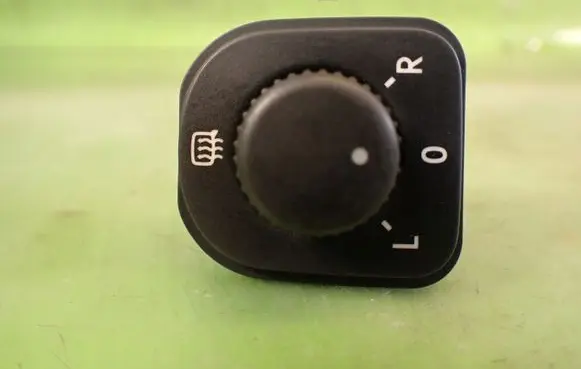 Skoda Superb B6 (3T) Wing mirror switch 3T0959565