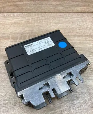 Audi A4 S4 B5 8D Gearbox control unit/module 01N927733R