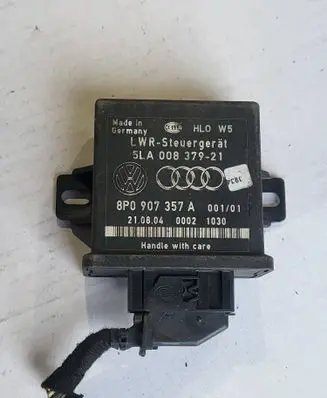 Audi A4 S4 B7 8E 8H Light module LCM 5LA00837921 8P0907357A