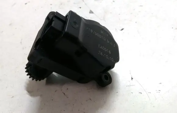 Citroen DS3 Air flap motor/actuator P1975001U EAD516
