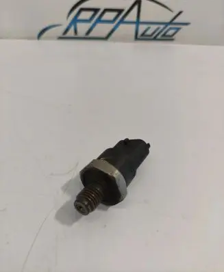 Renault Scenic II - Grand scenic II Fuel pressure sensor 0281002522 04011300392