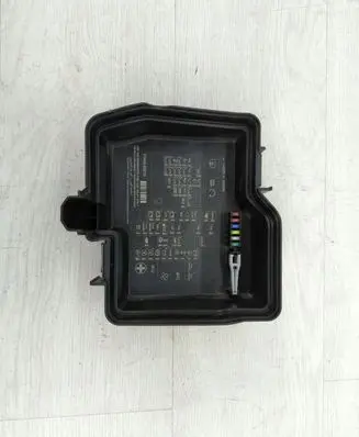 KIA Sportage Fuse box cover 91956R2010Kia