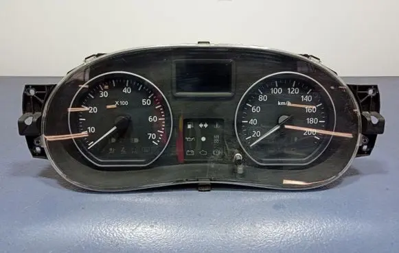 Speedometer (instrument cluster)